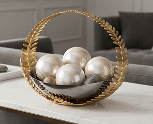 Bol décoratif moderne en métal avec poignée en feuille d'or, finition polie, fait main, pour la maison, le salon, la table à manger, la présentation sur table - Product Image 3