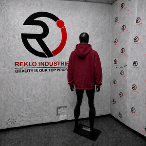 Sudadera con capucha extragrande para hombre, color granate, con estampado gráfico de anime y ojos, estilo streetwear unisex con cremallera completa - Product Image 4
