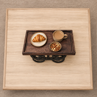 Plateau de service moderne en bois avec roues de chariot en fer |   Plateau de présentation décoratif multifonctionnel écologique pour centre de table à la maison