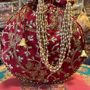 New Arrival Elegant Handmade Zardozi Work Potli <b>Bags</b> <b>Wedding</b> Return Gift <b>Favour</b> Drawstring <b>Bags</b> Mehndi <b>Favour</b> <b>Bags</b> - Product Image 1
