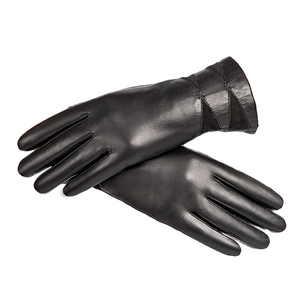 Gants de performance de pointe conçus pour le style, le confort et une présentation de haute qualité - Product Image 4