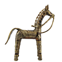 Figurine de cheval tribale antique sculptée et gravée à la main en laiton, plaquée or, couleur bronze, 11 pouces, objet de collection pour la maison ou le bureau