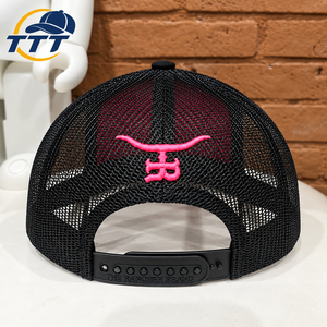 Gorra Trucker Negra de 5 Paneles Personalizada con Logotipo Bordado en 3D, Gorra Snapback, Fabricante de Gorras Vietnam, OEM ODM, Fábrica de Gorras Snapback en Vietnam - Product Image 4