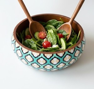Tazón de madera hecho a mano con patrón geométrico color verde azulado, estilo bohemio, para servir comida, con diseño a juego, estilo rústico. - Product Image 3