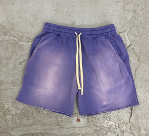 Shorts rouges personnalisés de qualité supérieure pour hommes, effet vintage, 100% coton molletonné 450 g/m², disponibles en plusieurs couleurs. - Product Image 3