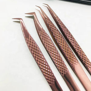 Pinzas de Acero Inoxidable Antimagnéticas Profesionales de Salón Premium para Extensión de Pestañas con Precio Razonable - Product Image 2