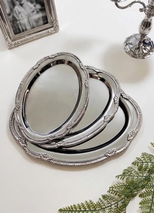 Bandeja de Almacenamiento Ovalada de Metal con Acabado Pulido, Diseño Clásico, Apilable, para Uso en Mesa, de Una Sola Capa - Product Image 1