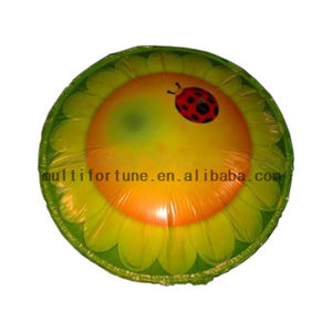 Pallone da Calcio Galleggiante in Foil e Nylon da 36 Pollici per Giochi Sportivi all'Aperto, Ideale per Feste di Bambini, Halloween, Lauree e Natale - Product Image 3