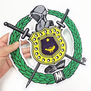 Meilleurs accessoires vestimentaires personnalisés : Nouveaux patchs en chenille à vendre, patchs brodés en chenille pour machine, tissu sergé, très demandés - Product Image 4