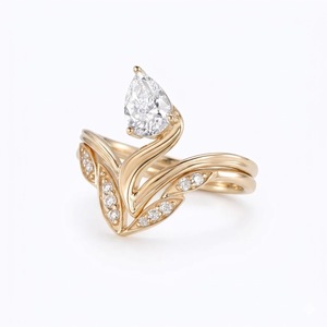 Bague de fiançailles en or rose massif 18 carats avec diamant de laboratoire motif feuille et alliance assortie, bague en diamant motif tulipe - Product Image 1