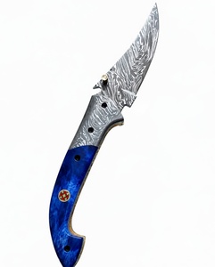 Navaja de bolsillo plegable de acero de Damasco hecha a mano y personalizada, mango de resina azul, EDC, táctica, de supervivencia, para camping, de lujo - Product Image 5