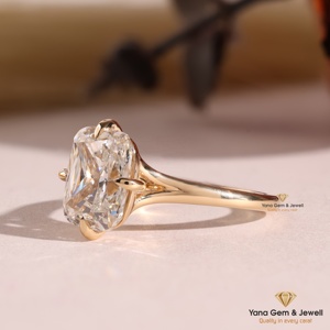 Anillo de Compromiso Solitario con Corte Cojín Impresionante, Claridad VVS2, Color E, 4.00 Quilates, Oro Sólido de 14K, Diamante CVD Cultivado en Laboratorio con Certificación IGI - Product Image 2