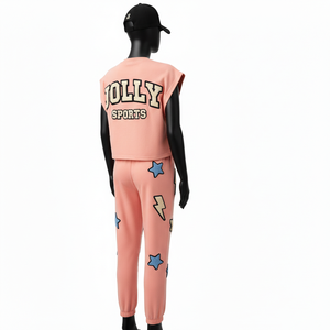 Ensemble deux pièces décontracté sans manches pour femme en tissu coton-polyester premium 240 GSM, couleur pêche, avec logo brodé - Product Image 5