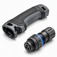 Service de moulage par injection sur mesure, pièces surmoulées, poignée ergonomique, poignée en TPE, connecteur industriel, composants bimatières