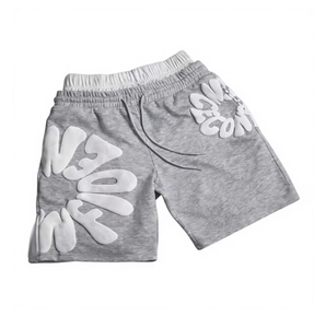 Shorts en coton gris pour hommes, taille élastique, imprimé lettres en relief, décontracté, mi-longueur, respirant, style tricoté, logo frontal - Product Image 1