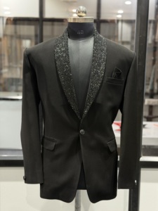 Blazer de smoking de créateur pour homme, col en V, orné de cristaux, coupe simple boutonnage, grande taille, coupe-vent et infroissable, idéal pour mariage - Product Image 1