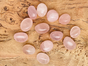 Rose Quartz Gemstone Carved Tumbled Stones 20-30mm Wholesale Irregular Shape Reiki Feng Shui <b>Mascot</b> Aashim Agate Gujarat Origin - Product Image 2