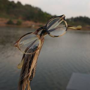 Gafas de Sol Ecológicas Hechas a Mano con Montura Completa de Cuerno de Búfalo Natural, con Protección UV, en Varios Tamaños, de la India - Product Image 4