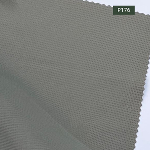 Uniformes de golf personnalisés pour hommes à manches courtes, avec logo, pour club et équipe, respirants, en spandex doux, brodés, avec impression par transfert thermique pour chemises - Product Image 3