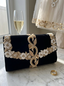 ผ้าลูกไม้ตาข่ายปักมือลายดอกไม้บาโรก 3 มิติ หรูหรา แฟนซี โดดเด่น ประดับเลื่อมทองและลูกปัดเล็กๆ บนผ้าทูลล์เนื้อบางเบา - Product Image 4