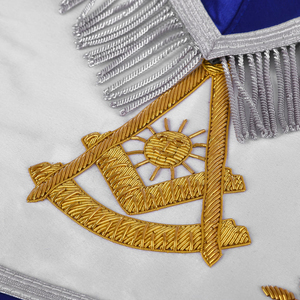 Tablier de maître de la franc-maçonnerie bleu - Broderie dorée avec tresse argentée, matériaux de qualité supérieure, broderie détaillée et qualité durable. - Product Image 5