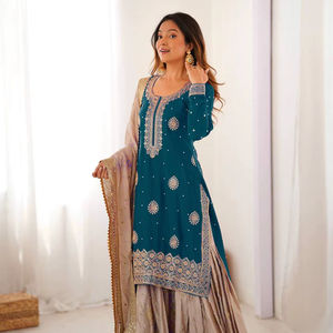 Robe Sharara traditionnelle pour mariage avec travail de perles - Product Image 1