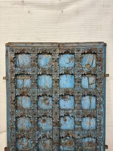 Porte en bois ancienne récupérée au patinage unique, idéale pour la cuisine, les repas en extérieur, la décoration intérieure, la chambre, le salon et les projets d'ameublement antique. - Product Image 4