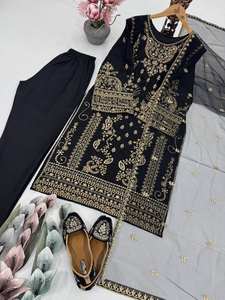 Ensemble haut et pantalon en crêpe pur pour femme, le plus vendu, avec dupatta en tulle doux et broderies lourdes à sequins, idéal pour les soirées et événements. - Product Image 4