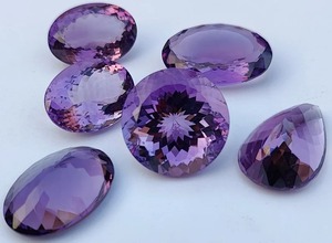Ametyste violette naturelle taille trionne, certifiée par un tiers, pierre précieuse en vrac, pierre de naissance de février, 13,62 carats, traitée par cirage/huile. - Product Image 2