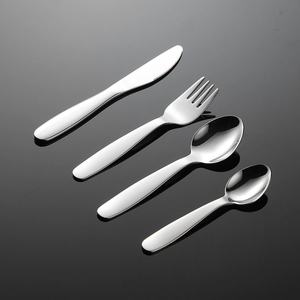 Juego de cubiertos de lujo para niños pequeños, cuchillo, tenedor y cuchara de acero inoxidable espejado 18/10, juego de cubiertos infantiles. - Product Image 4