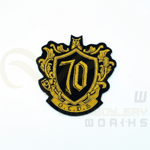 Insignias Bordadas de Alambre de Oro Hechas a Mano de Alta Calidad 2026 - Product Image 5