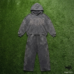 Conjunto de Sudadera con Capucha y Pantalones Jogger para Mujer, Personalizado, con Lavado Ácido, Gris Oscuro, con Pedrería, de Algodón y Felpa, Estilo Urbano, Venta al Por Mayor OEM - Product Image 5