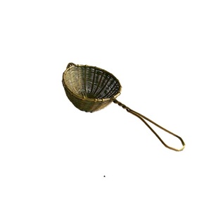 Infuseur à thé portable en laiton avec manche en bois pour feuilles de thé en vrac, disponible au prix de gros directement de l'usine indienne - Product Image 3