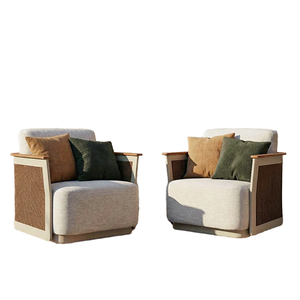 Fauteuil de jardin moderne en rotin tressé avec coussins, résistant aux UV, pour balcon et cour - Product Image 1