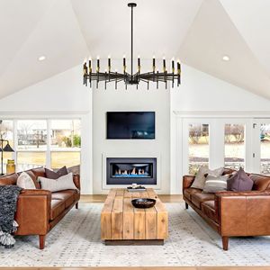 Lampadario Moderno Stile Fattoria Nero e Oro a 24 Luci, Grande Pendente a Candela da 95 cm per Tavolo da Pranzo, Design Esclusivo di Livi - Product Image 1