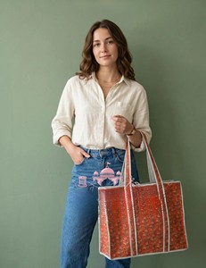 Sac fourre-tout en coton matelassé orange, imprimé floral bohème Jaipuri, fait main, vibrant, avec cordon de serrage et double compartiment polyvalent - Product Image 2