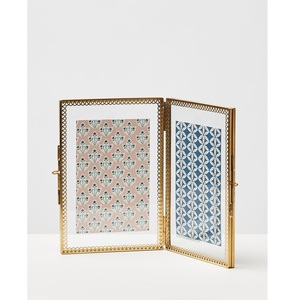 Cadre photo en laiton et verre au design vintage tendance, décoratif pour table, écologique, unique, vente en gros - Product Image 4