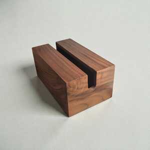 กล่องใส่กระดาษทิชชูไม้สไตล์โมเดิร์นสำหรับห้องนั่งเล่นและสำนักงาน - Product Image 1