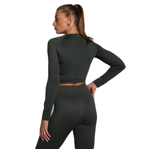 Women's <b>Black</b> <b>Long</b> <b>Sleeve</b> <b>Crop</b> <b>Top</b> Slim Fit Knitted Solid Color Sporty Crew Neck All Seasons Wear - Product Image 3