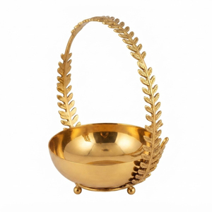 Tazón de Metal Martillado Chapado en Oro de Alta Calidad con Diseño Floral Único, Tazón de Lujo para Servir Frutas y Ensaladas para Hoteles y Restaurantes - Product Image 6
