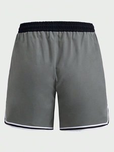 Shorts de sport décontractés personnalisés en polyester/coton pour hommes, avec logo frontal, respirants, pour la course et le basketball, avec poches zippées - Product Image 4