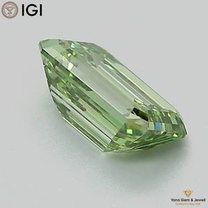 เพชร CVD ผลิตในห้องปฏิบัติการ 1.00 กะรัต ทรงมรกต ความสะอาดระดับ VS2 สีเขียวสดใส พร้อมใบรับรอง IGI พร้อมสำหรับการออกแบบตามสั่ง - Product Image 3