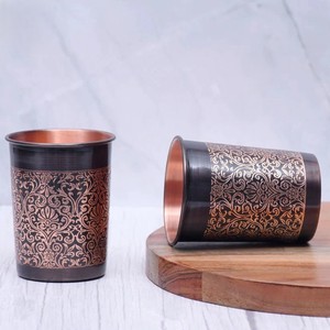 Gobelet en cuivre design, texture moderne, verre à boire pour la maison, les repas, les voyages et les cadeaux - Product Image 4