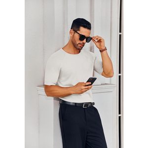 2025เสื้อลำลองผู้ชายสีพื้นเสื้อสเวตเตอร์แบบสวมหัวคอกลมแขนสั้นแบบยืดได้ทำจากผ้าฝ้าย/เส้นใยไม้ไผ่ถักทรงสลิมฟิต - Product Image 5