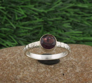 Anillo de Plata de Ley 925 Vintage Hecho a Mano con Piedra Preciosa Natural Ahumada, Joyería de Estilo Victoriano Antiguo, Regalo de Boda para Mujer - Product Image 1