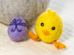 Wholesale Handmade Needle Felt <b>Easter</b> <b>Chick</b> with Purple <b>Egg</b> Ornament for Spring Decorations and Seasonal Craft Supply - Product Image 6