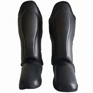 Protège-tibias en PU rouge avec fermeture auto-agrippante élastique, équipement de protection pour la boxe, unisexe pour adultes, légers, couleur unie - Product Image 5