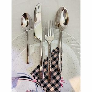 Juego de Cubiertos de Lujo con Acabado Martillado, Acero Inoxidable 18/10, Juego de Cubiertos Plateados con Acabado Espejo, Cuchillo, Tenedor y Cuchara para Hotel - Product Image 1