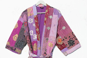Robe kimono Kantha patchwork violette 100% coton brodée, vêtement de détente, peignoir ceinturé, tenue décontractée - Product Image 5