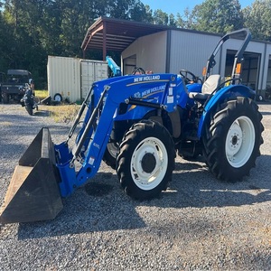 Tractor New Holland Workmaster 60 para uso agrícola, diseñado para realizar trabajos pesados con rendimiento estable y fácil control. - Product Image 2